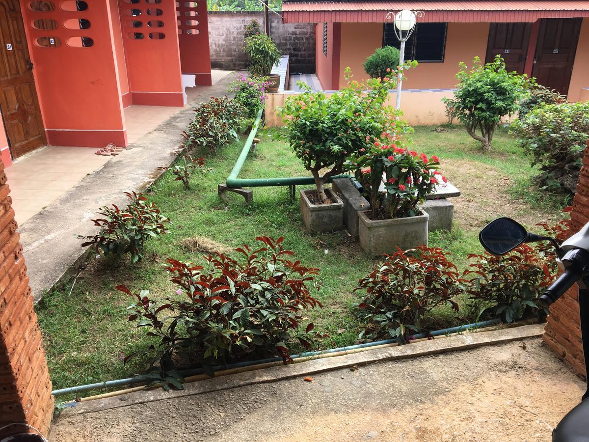 Sunshine Guesthouse Mae Sot Exterior foto